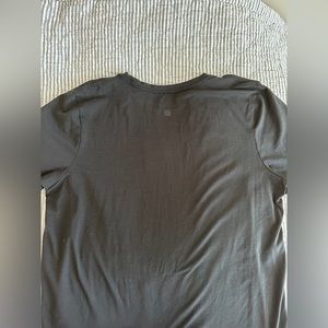 Black Lululemon crew neck tee sz 12 or 14